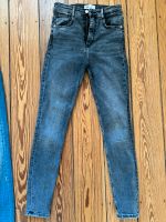 Zara Skinny Jeans mit hohem Bund, grau, 36 Hamburg-Nord - Hamburg Eppendorf Vorschau