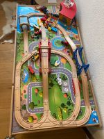 Spieltisch mit Schienen und Eisenbahn Hessen - Wolfhagen  Vorschau