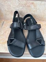 Neu Geox Sandalen 39 Schwarz Leder Designer Düsseldorf - Wittlaer Vorschau