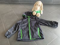 Softshell Jacke schwarz Größe 110/116 Baden-Württemberg - Untergruppenbach Vorschau