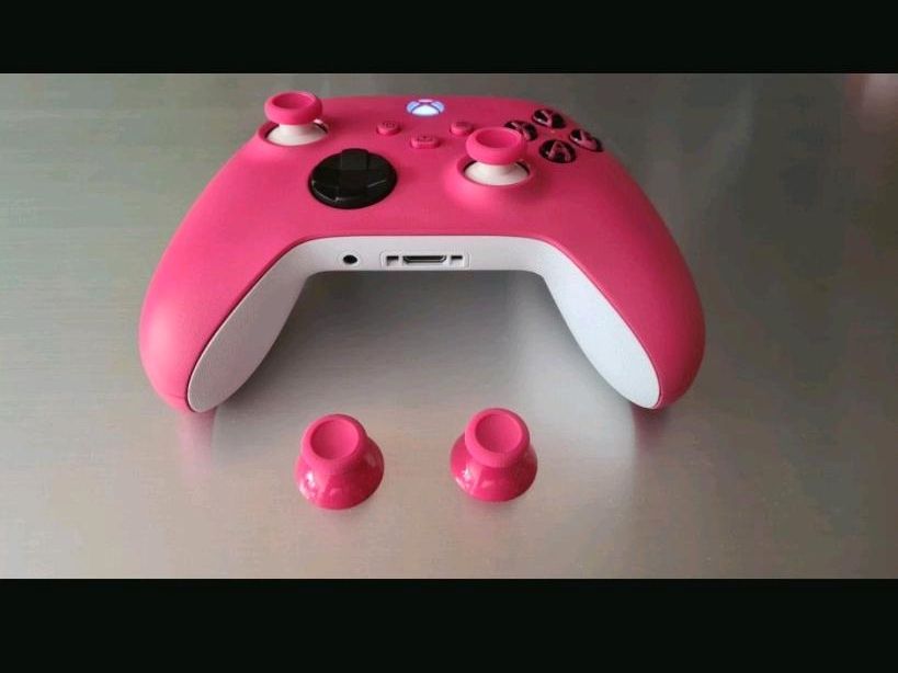 Neuer Pink Lady Xbox One Series X S Controller in Siegen