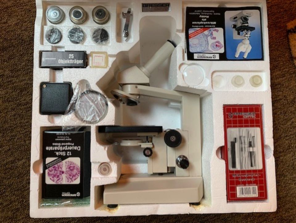 Mikroskop Bresser Optik 80er Jahre kaum benutzt in Hamminkeln