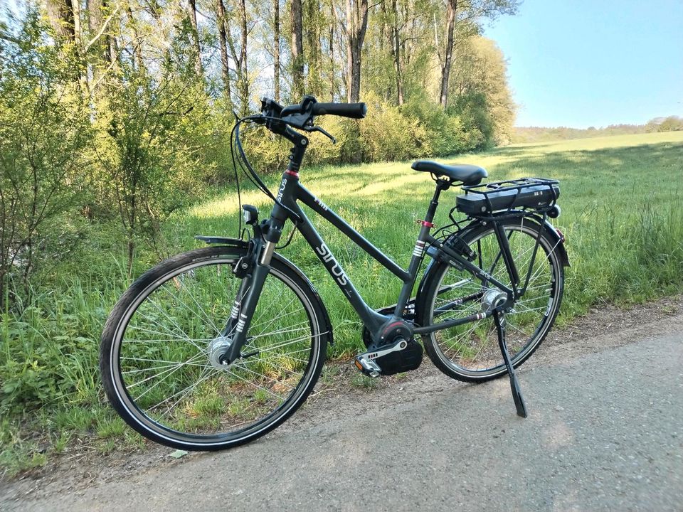 E bike Sinus Bosch Motor Bosch Akku 400 Wh Reichweite 164 km in Trossingen