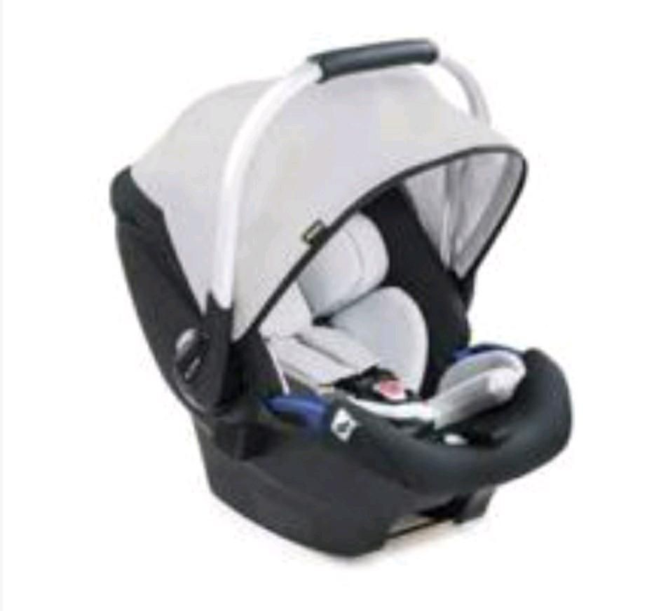 Autositz. Babyschale,,neu UVP 179,00 € in Gardelegen  