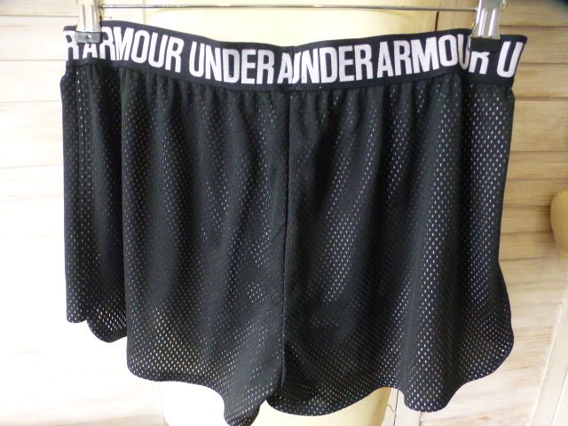 UNDER ARMOUR Shorts Gr. L schwarz in Northeim