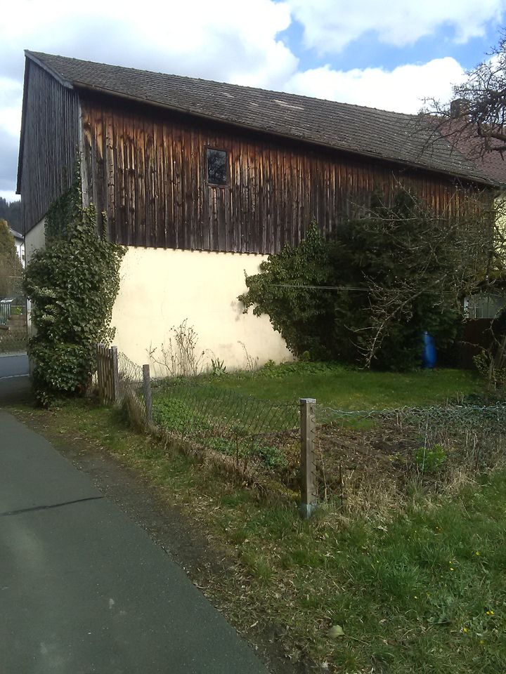 Wohnhaus mit Scheune-Garage in Marktrodach