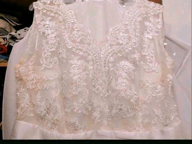 Brautkleid Standesamtkleid Hochzeitskleid Größe 50 in Heuchelheim