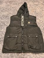 Moncler Daunenweste Größe XL Neu & Ungetragen Hessen - Weiterstadt Vorschau