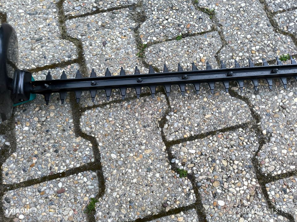 Bosch Heckenschere -großes Schwert in Straubing