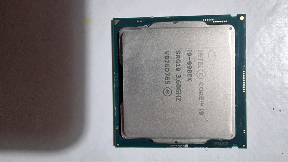 Intel Core i9 9900K 3.60 GHZ inkl. Kühler in Neunkirchen