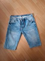 kurze Jeans Hose / Bermuda Gr. M Hessen - Sulzbach Vorschau