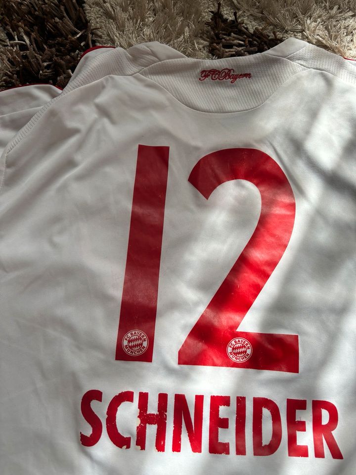 FC Bayern München Trikot Set Sport Fußball Schneider in Villingen-Schwenningen