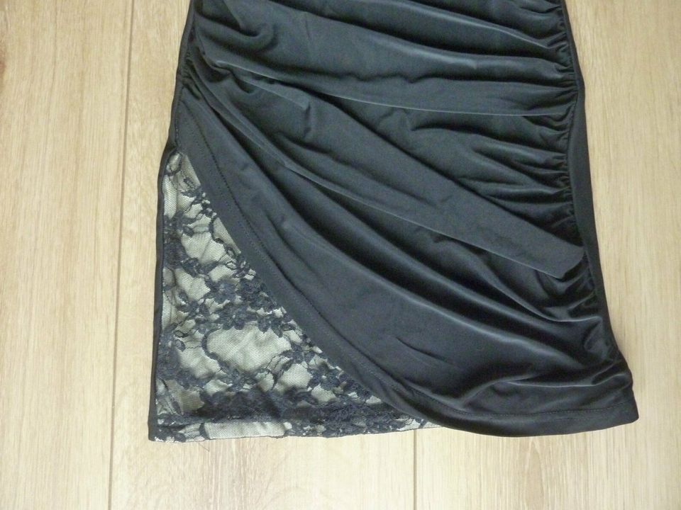 Young Blood Lagen-Kleid schwarz/beige mit Spitze Gr. XS, S, 34/36 in Aachen