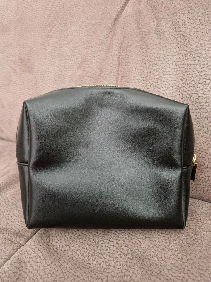 YSL Yves Saint Laurent Waschtasche Kosmetiktasche NEU in Oschersleben (Bode)