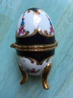 Porzellanei Schmuckei auf Füßchen Deko Ei Egg im Faberge-Stil Düsseldorf - Flingern Nord Vorschau