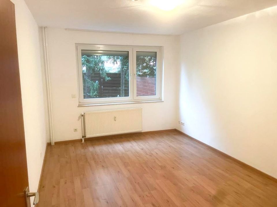 Modernisierte EG-Wohnung m. Balkon und Einzelgarage zu verkaufen in Neu Wulmstorf