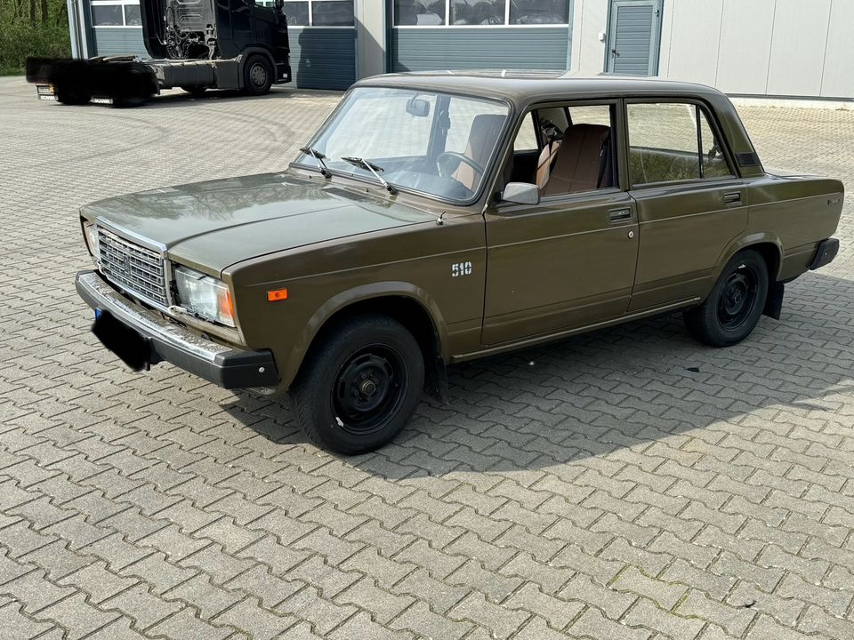 Lada   2107 in Lingen (Ems)