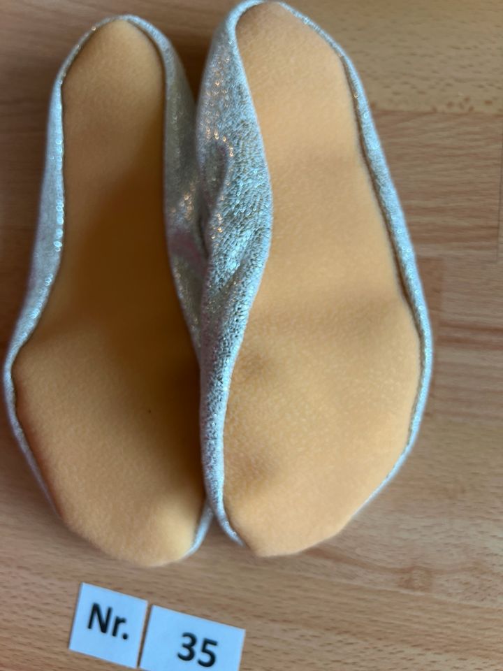 neu Beck Silber Turnschuhe, Ballettschuhe Gymnastik Schuhe Gr 35 in Berlin