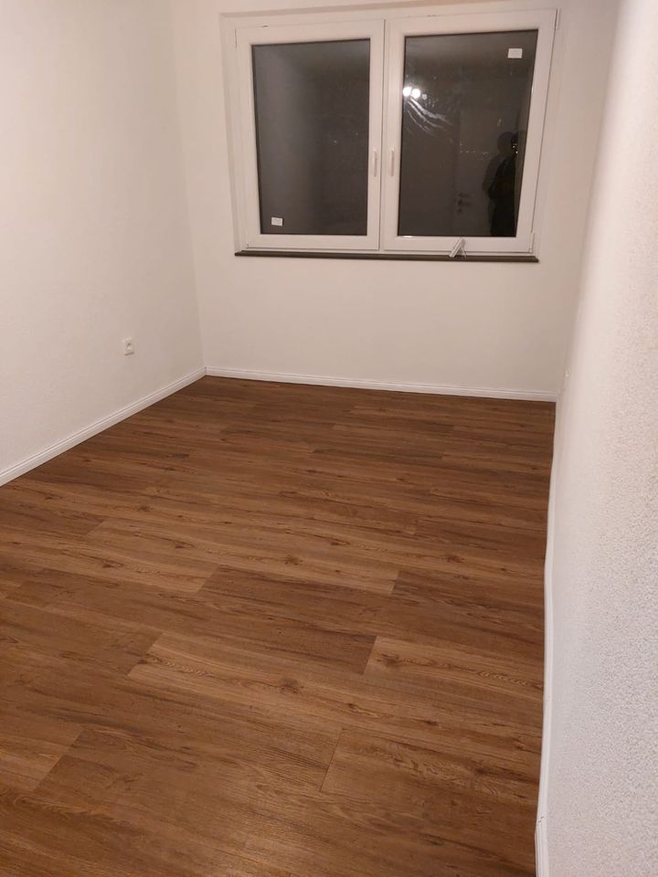 Angeboten werden mehrere Mehrbettzimmer in Weinsberger Innenstadtlage (Eine Wohnung 11 Betten) in Weinsberg