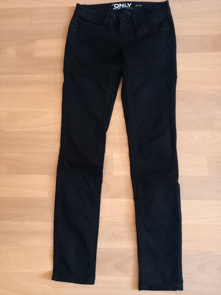 Damen Skinny Jeans Gr. 34/32 Schwarz Only in Hannover