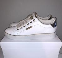 Weiß Goldene GUESS Schuhe Gr. 39 Neu mit Karton Bayern - Neustadt b.Coburg Vorschau