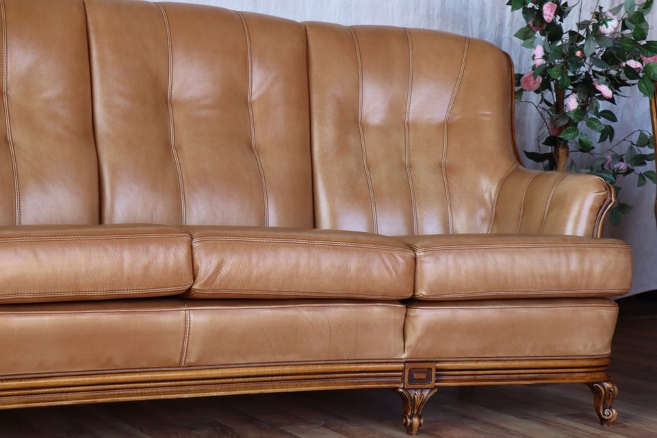 Nr.1728 Couchgarnitur: 4-er Couch, 2 Sessel Leder in Wiesbaum