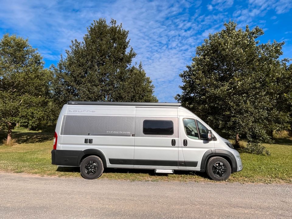 Peugeot Tourne 6.4 All-In Van Kastenwagen Mieten ab 99€ in Hallenberg