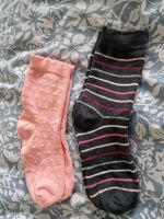 2 Paar neue Mädchen Socken Strümpfe Gr. 31-34 Nordrhein-Westfalen - Bad Lippspringe Vorschau