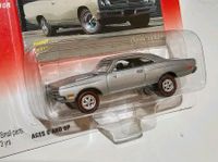 Johnny Lightning 1969 Plymouth Road Runner Silber Classic Gold Frankfurt am Main - Riederwald Vorschau