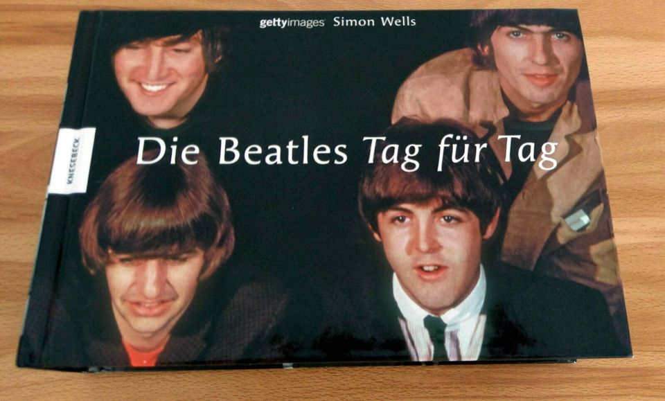 **Sehr Guter Zustand** Buch "Die Beatles Tag für Tag" in Mülheim (Ruhr)