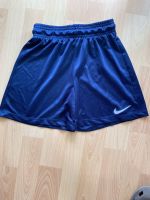 Nike Sport Shorts Gr. 128-137 blau Leipzig - Meusdorf Vorschau