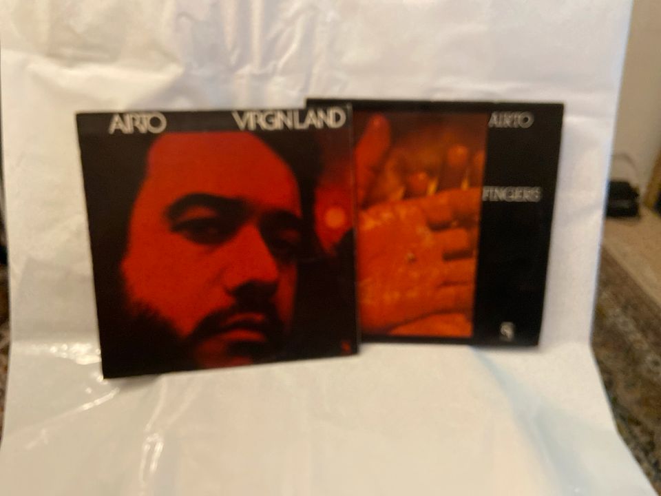 2 LPs Airto Virgin Land & Fingers in Ludwigshafen