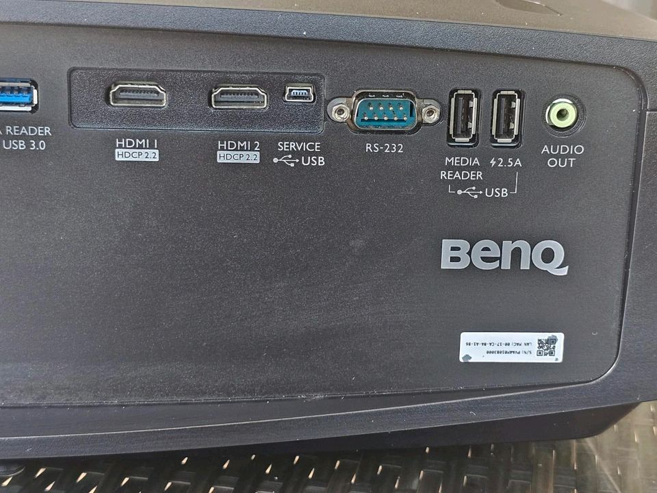BenQ Beamer 4k HDR W5700 in Berlin
