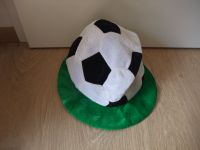 Fußball - Hut schwarz weiß grün - 9,50 € Münster (Westfalen) - Centrum Vorschau