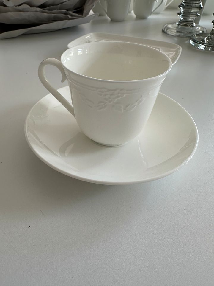 Villeroy & Boch - Fiori Weiß - Kaffeetassen und Unterteller in Berlin