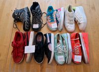 Schuhpaket Mädchen 35.5 - 37 Nike Vans Puma Sneaker Sportschuhe Sachsen - Olbernhau Vorschau