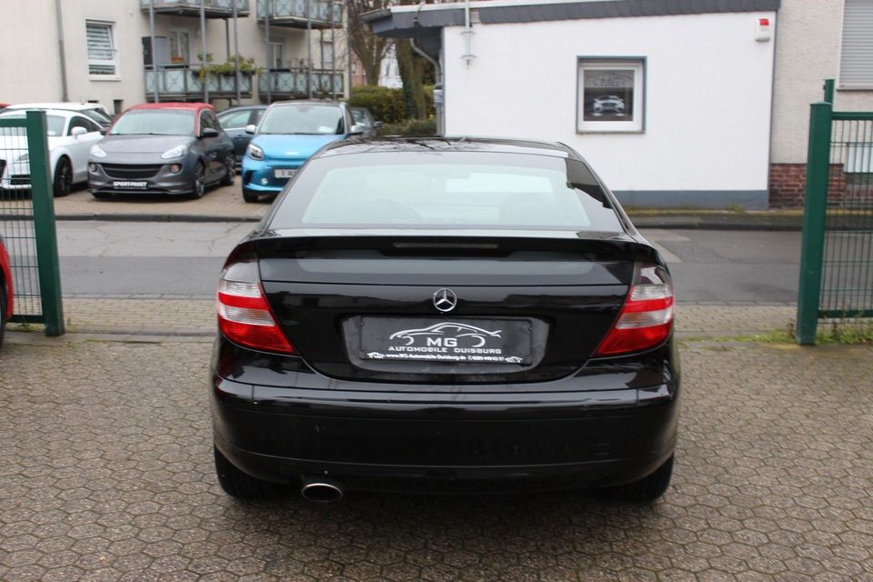 Mercedes-Benz C 200 Sportcoupe Kompressor/Navi/Leder/ in Duisburg