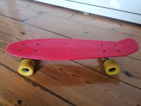 Schickes Penny Board (Skateboard) in Rot/Gelb Berlin - Reinickendorf Vorschau