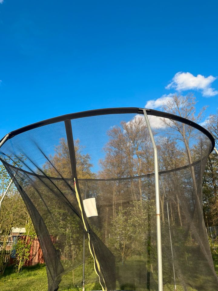 Outdoor Trampolin rund ohne Netz 305 cm in Nassenheide