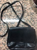 Liebeskind Crossbody schwarz Leder Handtasche Hude (Oldenburg) - Nordenholz Vorschau