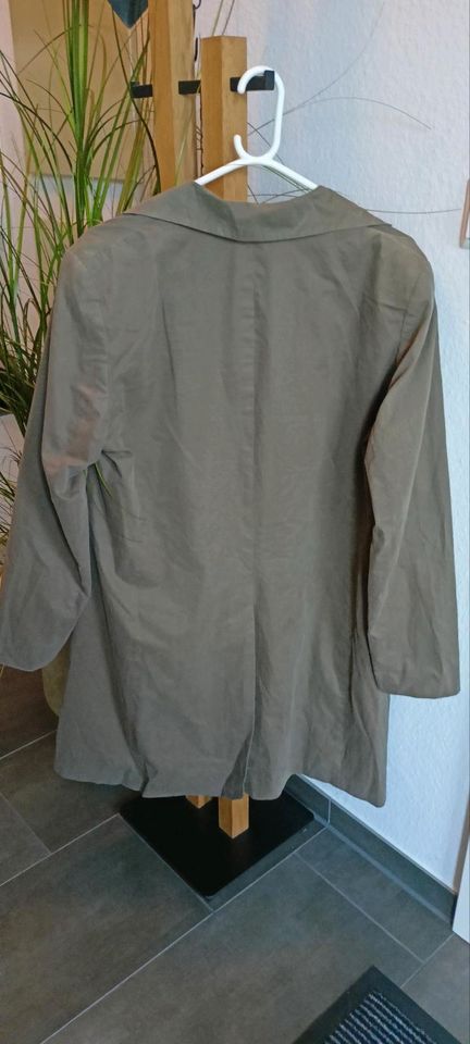 Mantel Jacke Gr. L 40 khaki in Wunstorf