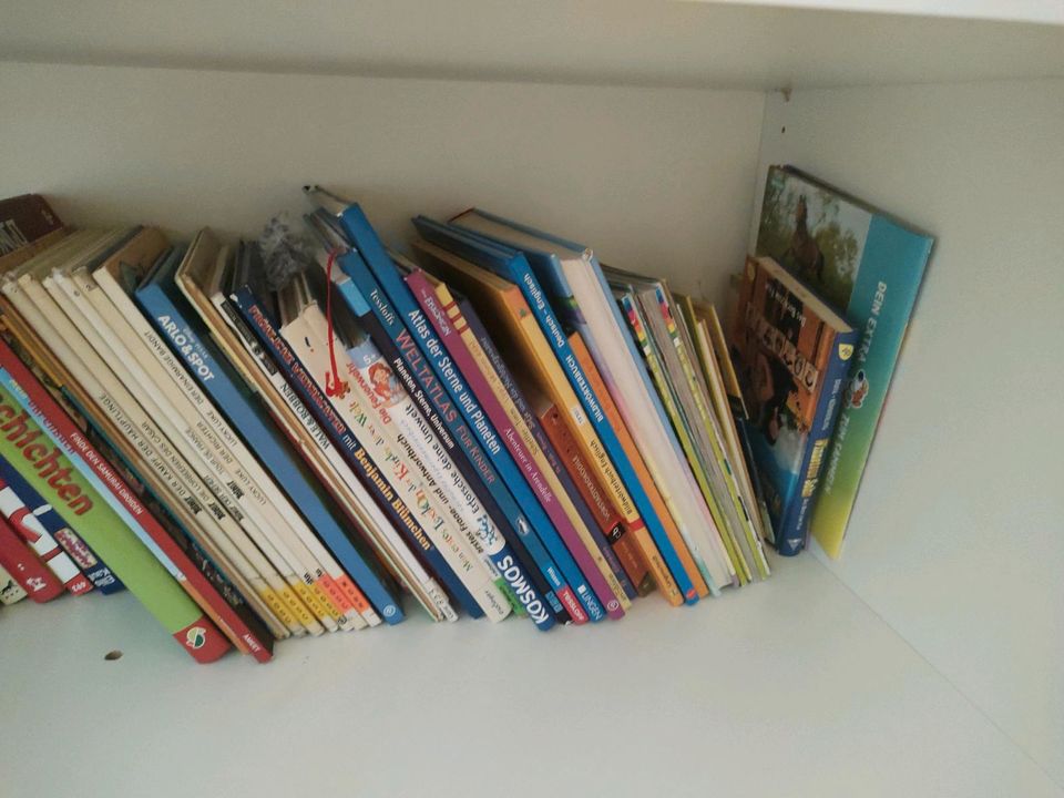 Auflösung Klassenbibliothek Bücher Kinder in Volkach