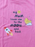 T-Shirt Gr 122 my Mom loves me to the Moon and back NEU Hessen - Kalbach Vorschau