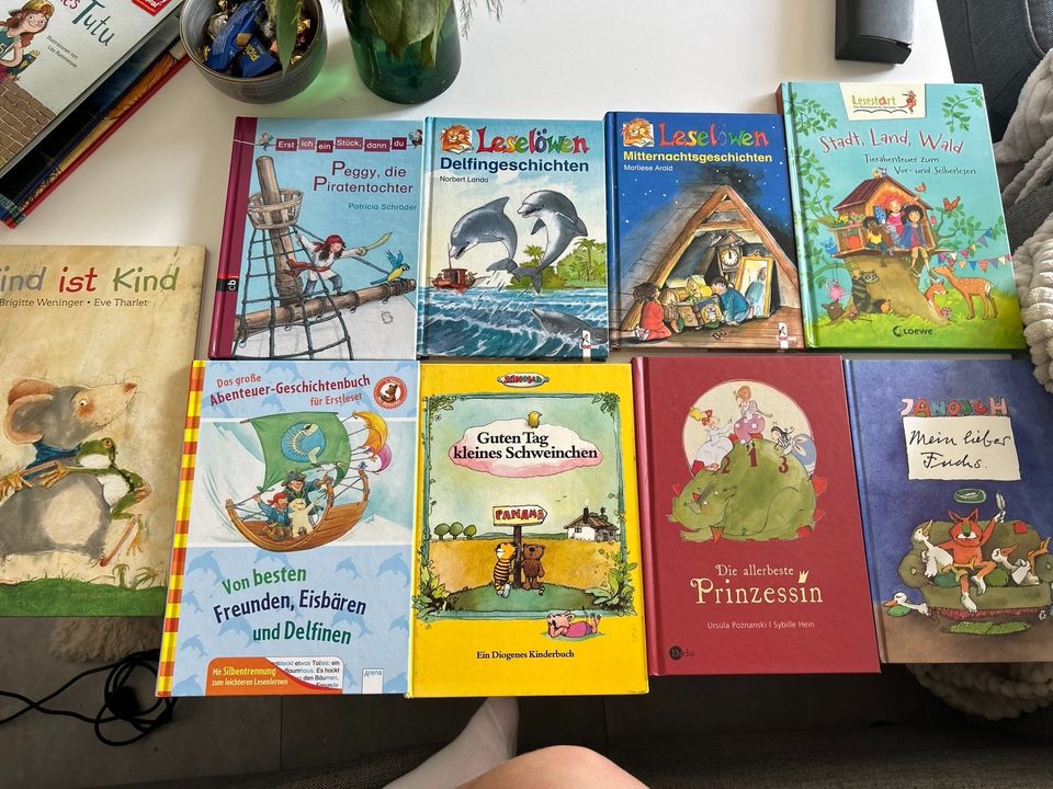 Kinderbücher - günstig abzugeben in Neumünster