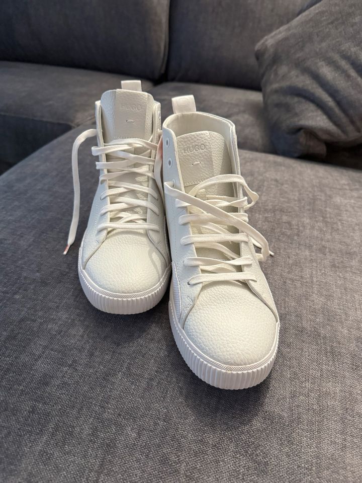 Hugo Boss Sneaker Boots 42 in Bergisch Gladbach