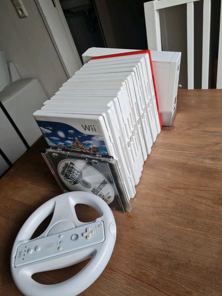 Wii mit Zubehör in Braak