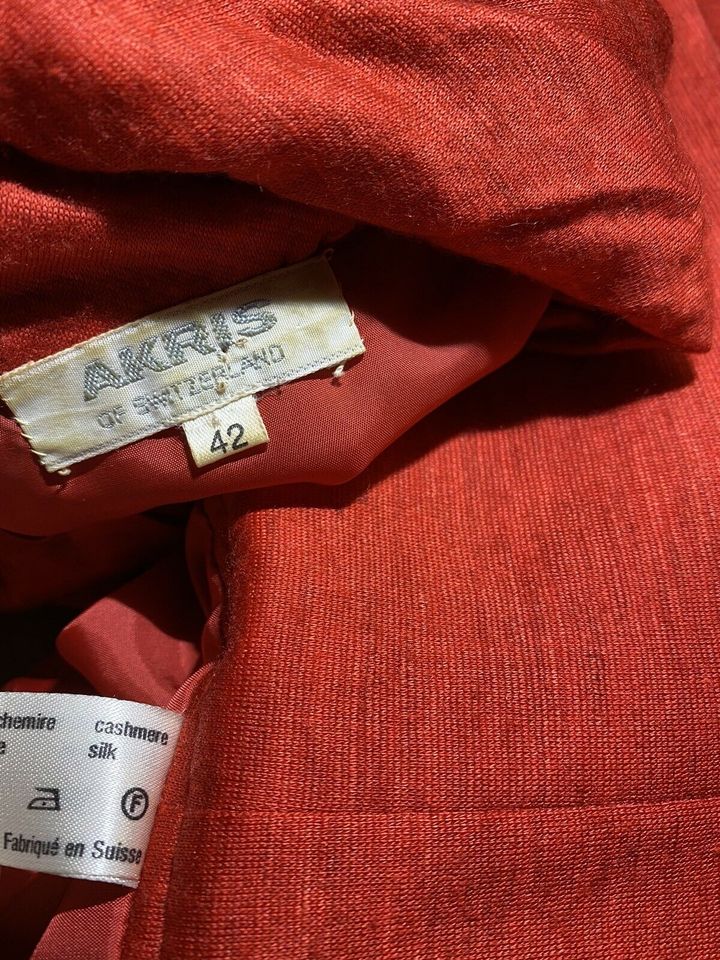 Akris Kaschmir Seide Kleid Vintage Gr.42 rot Schweiz in Hamburg-Nord -  Hamburg Winterhude | eBay Kleinanzeigen ist jetzt Kleinanzeigen