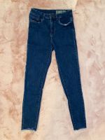 High Rise Skinnyjeans Highwaist Jeans Größe XS/30 Top Zustand Nordrhein-Westfalen - Leverkusen Vorschau