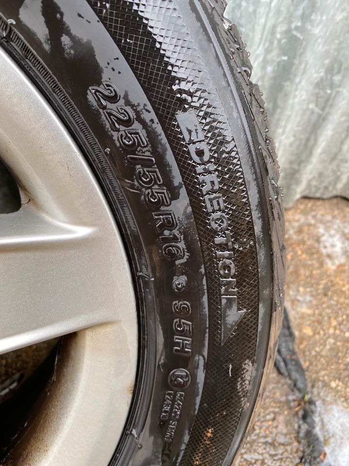 BMW Winterreifen Winterräder 225 / 55 R16 in Chemnitz