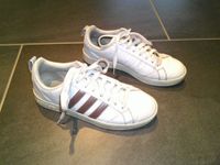 Adidas Sneakers weiß/braune Glanz Streifen Gr.40 Niedersachsen - Barnstorf Vorschau